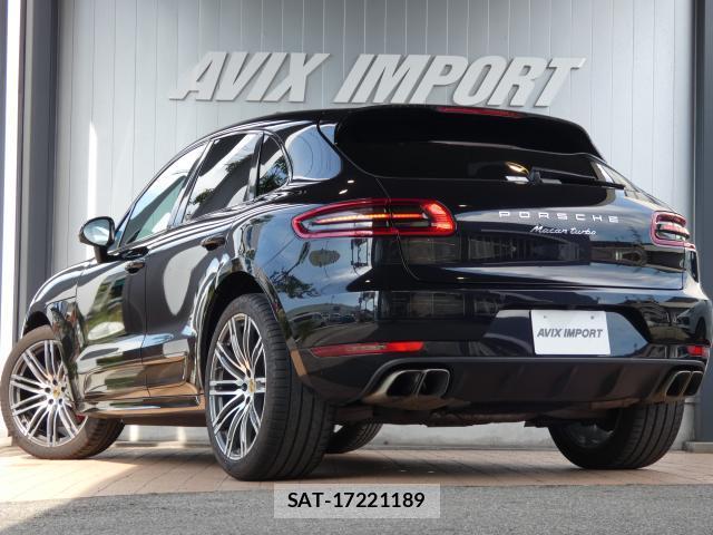 Porsche MACAN 2014-12 7798481-1