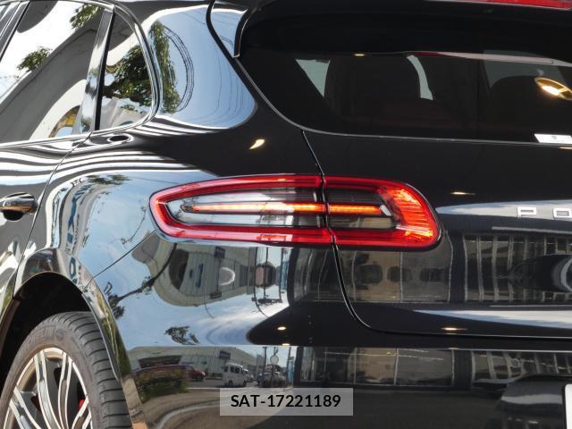 Porsche MACAN 2014-12 7798481-3