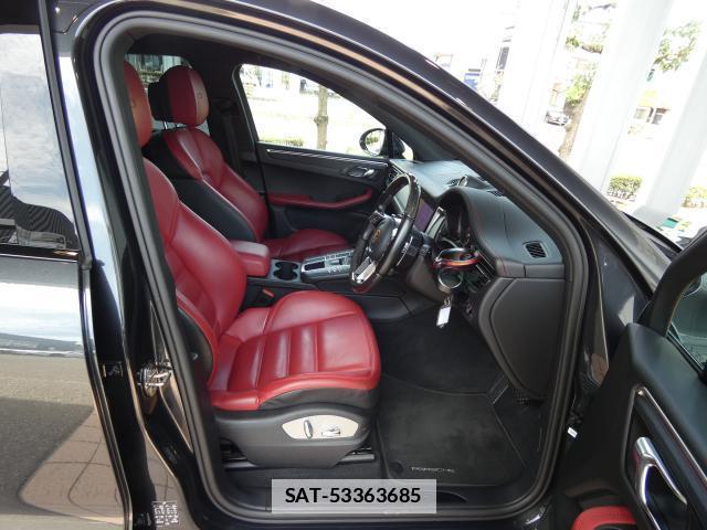 Porsche MACAN 2020-09 7798485-14