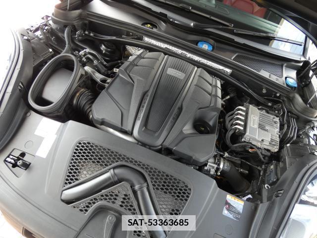 Porsche MACAN 2020-09 7798485-18