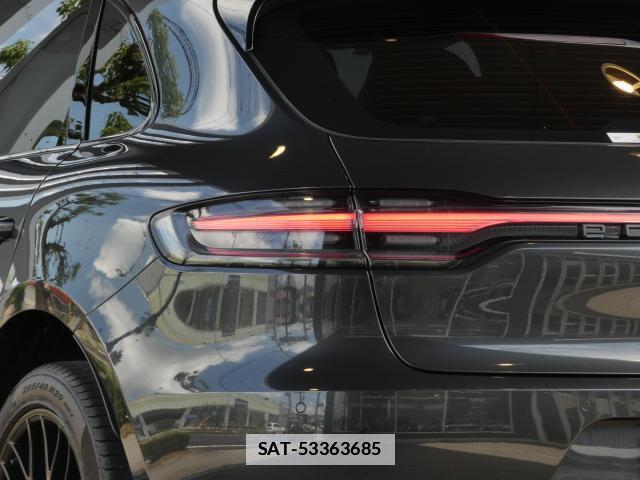 Porsche MACAN 2020-09 7798485-3