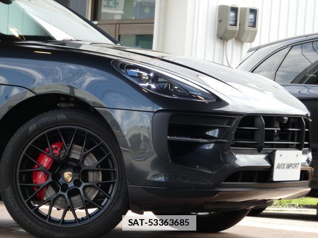 Porsche MACAN 2020-09 7798485-4