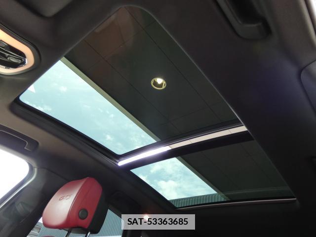 Porsche MACAN 2020-09 7798485-6