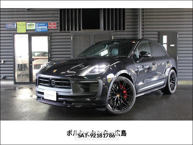 Porsche MACAN 2022-03 7800961-0