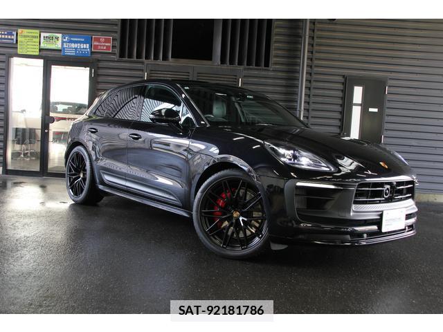 Porsche MACAN 2022-03 7800961-5