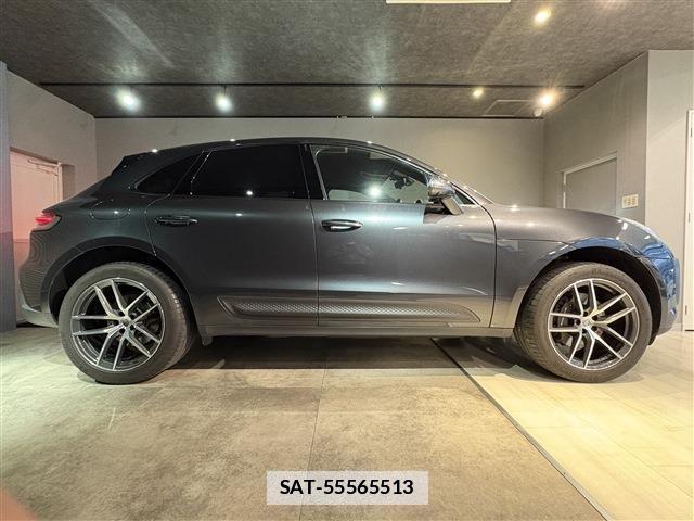 Porsche MACAN 2021-11 7802173-1