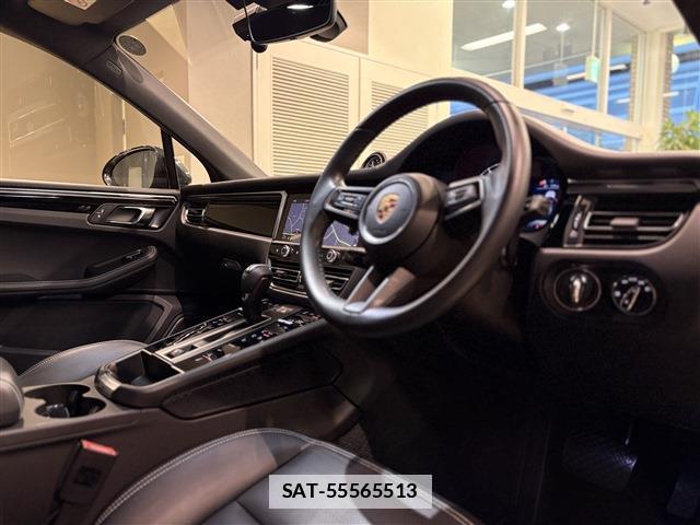 Porsche MACAN 2021-11 7802173-10