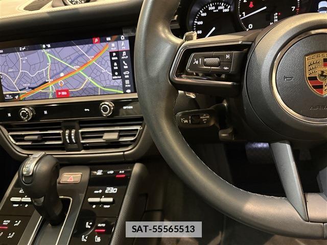 Porsche MACAN 2021-11 7802173-12