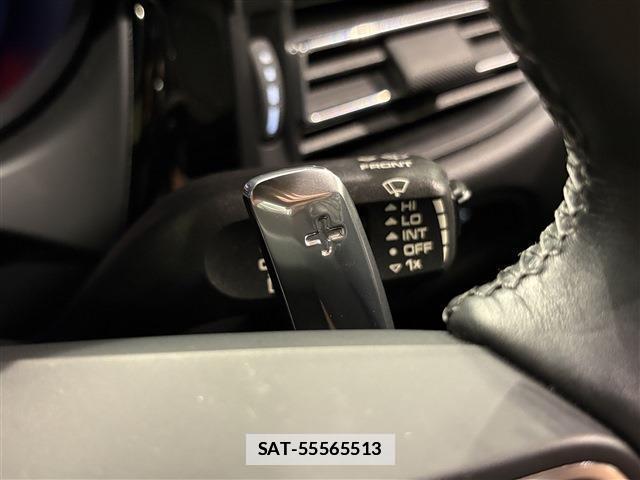 Porsche MACAN 2021-11 7802173-14