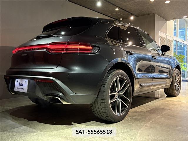 Porsche MACAN 2021-11 7802173-2