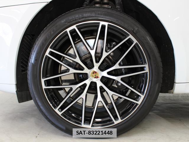 Porsche MACAN 2023-07 7802533-12