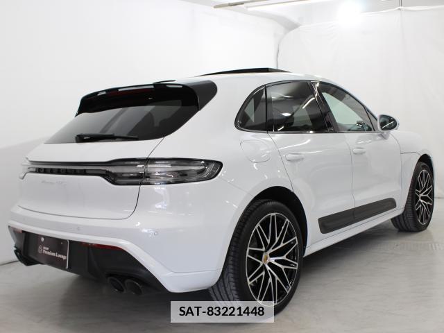 Porsche MACAN 2023-07 7802533-8