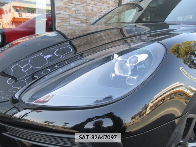 Porsche MACAN 2020-12 7804351-4