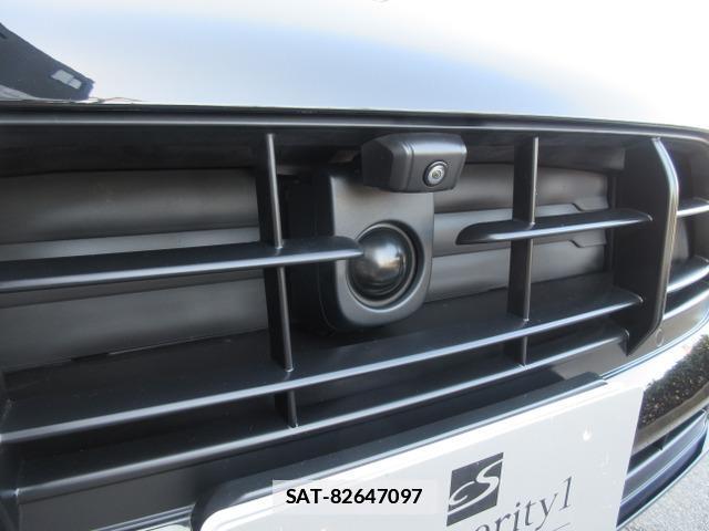 Porsche MACAN 2020-12 7804351-5