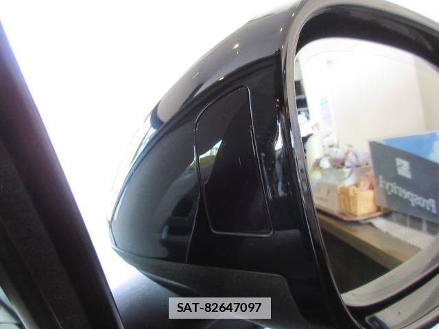 Porsche MACAN 2020-12 7804351-9