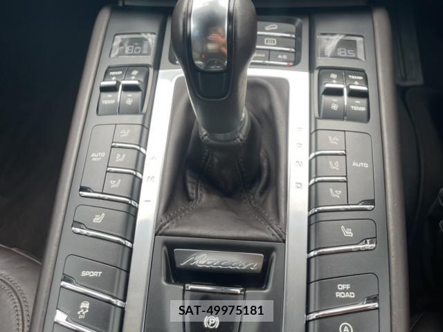 Porsche MACAN 2015-03 7804652-2