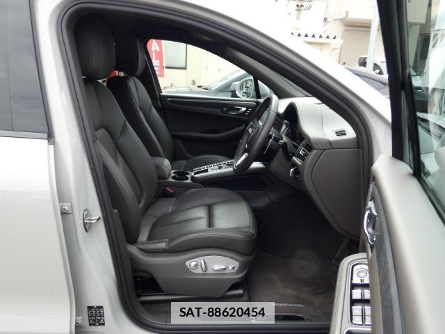 Porsche MACAN 2021-05 7806301-13