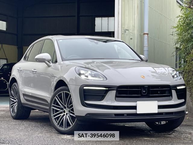 Porsche MACAN 2025-02 7807047-0