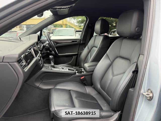 Porsche MACAN 2019-11 7808657-5