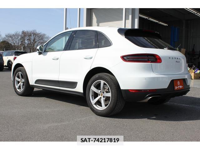Porsche MACAN 2015-10 7809487-10