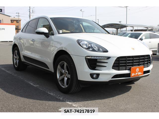 Porsche MACAN 2015-10 7809487-2