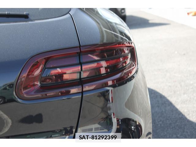 Porsche MACAN 2016-06 7809488-17