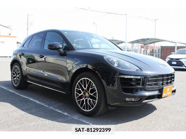 Porsche MACAN 2016-06 7809488-6