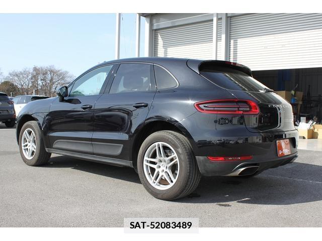 Porsche MACAN 2017-10 7809490-14