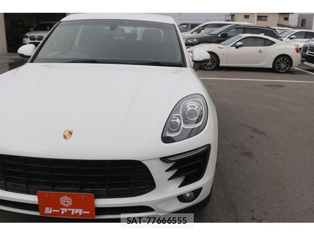 Porsche MACAN 2014-12 7809492-1