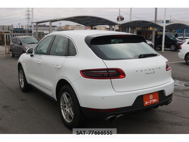 Porsche MACAN 2014-12 7809492-13