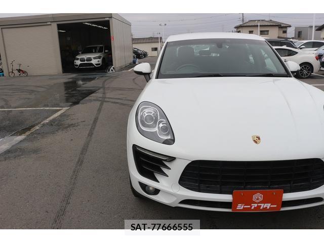 Porsche MACAN 2014-12 7809492-15