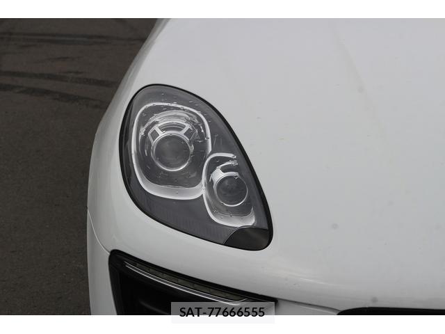Porsche MACAN 2014-12 7809492-16