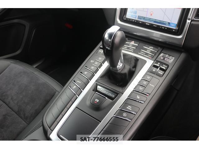 Porsche MACAN 2014-12 7809492-5
