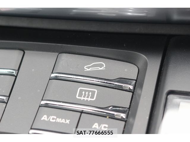 Porsche MACAN 2014-12 7809492-7