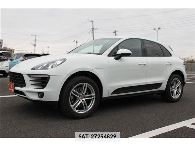 Porsche MACAN 2015-08 7809500-13
