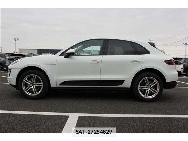Porsche MACAN 2015-08 7809500-14