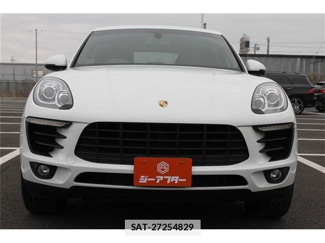 Porsche MACAN 2015-08 7809500-8