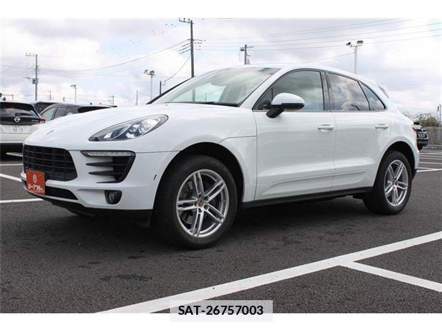Porsche MACAN 2015-06 7809501-13