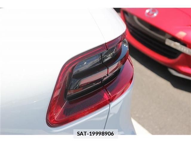 Porsche MACAN 2015-12 7809516-11