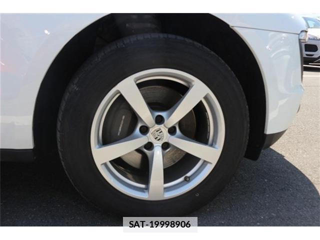 Porsche MACAN 2015-12 7809516-12