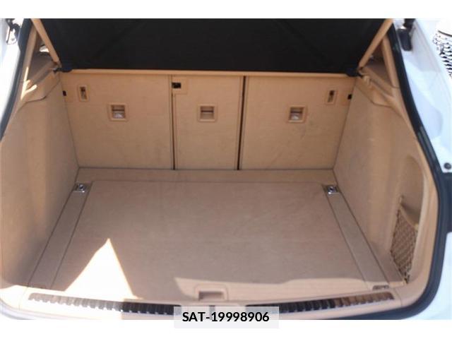 Porsche MACAN 2015-12 7809516-17