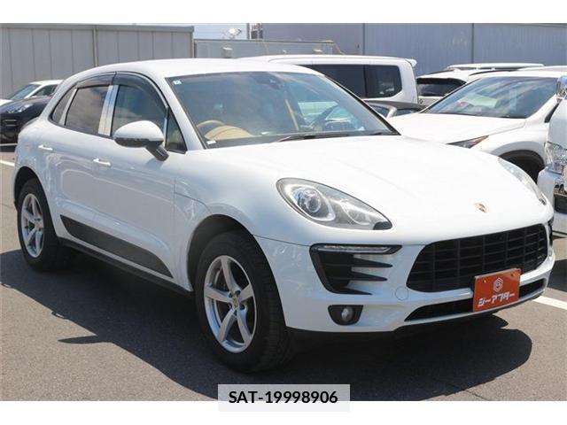 Porsche MACAN 2015-12 7809516-19