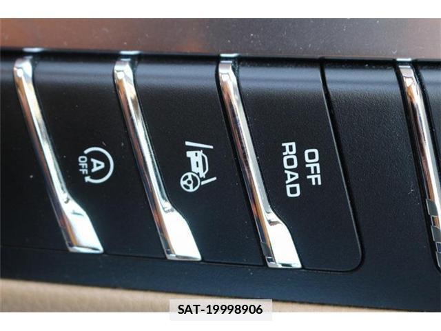 Porsche MACAN 2015-12 7809516-4