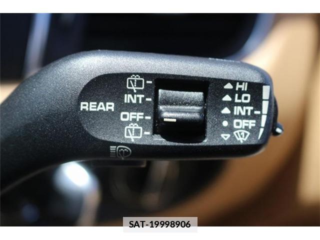 Porsche MACAN 2015-12 7809516-5
