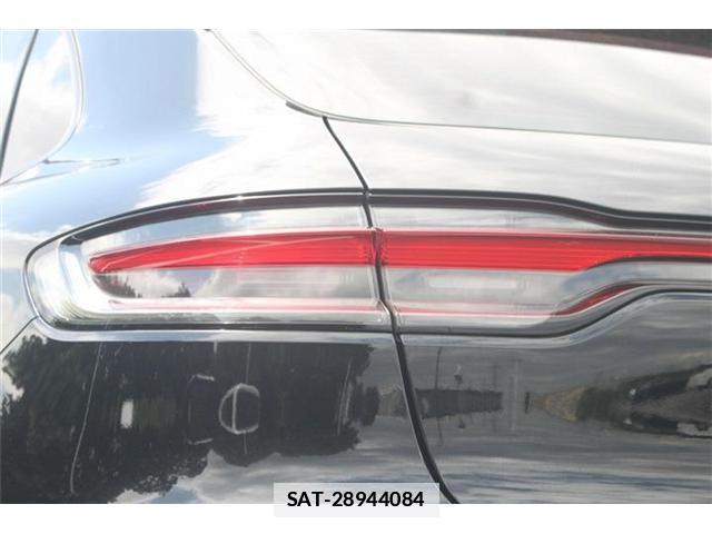 Porsche MACAN 2020-03 7809526-12