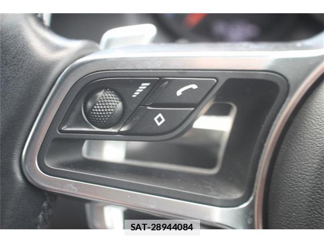 Porsche MACAN 2020-03 7809526-3