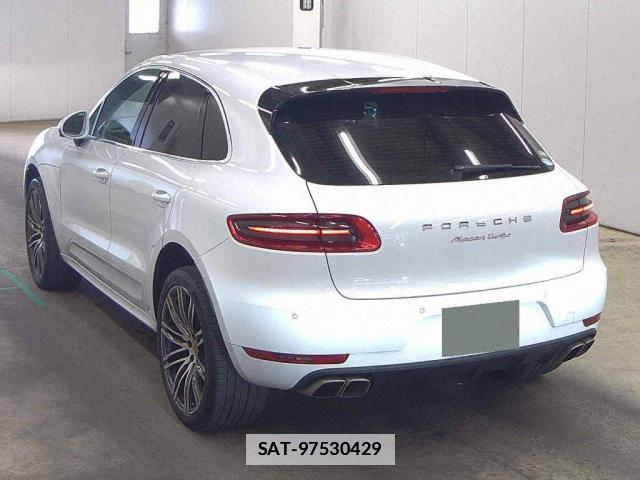 Porsche MACAN 2015-10 7810965-1