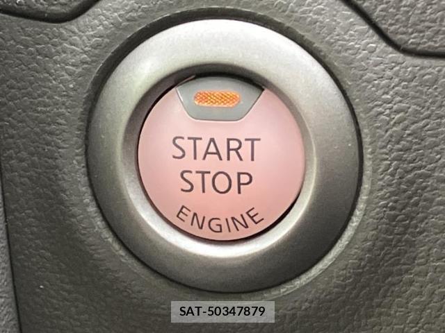 Nissan MARCH 2017-05 7793026-17
