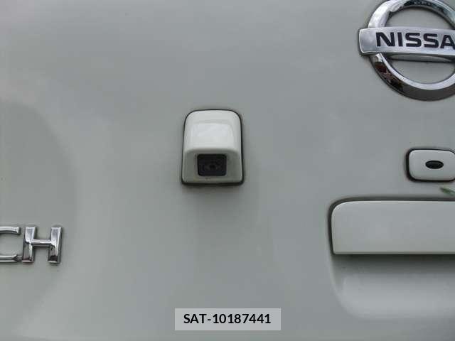Nissan MARCH 2012-06 7796770-18