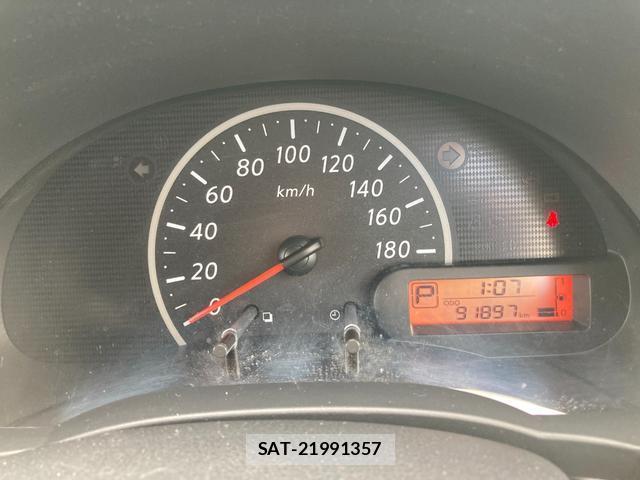 Nissan MARCH 2013-10 7797421-12